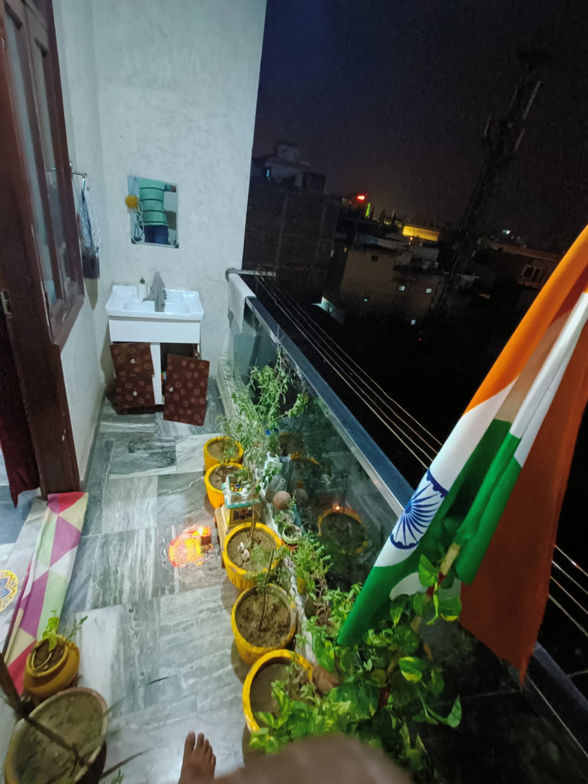 2 BHK Apartment in Mundka, Delhi