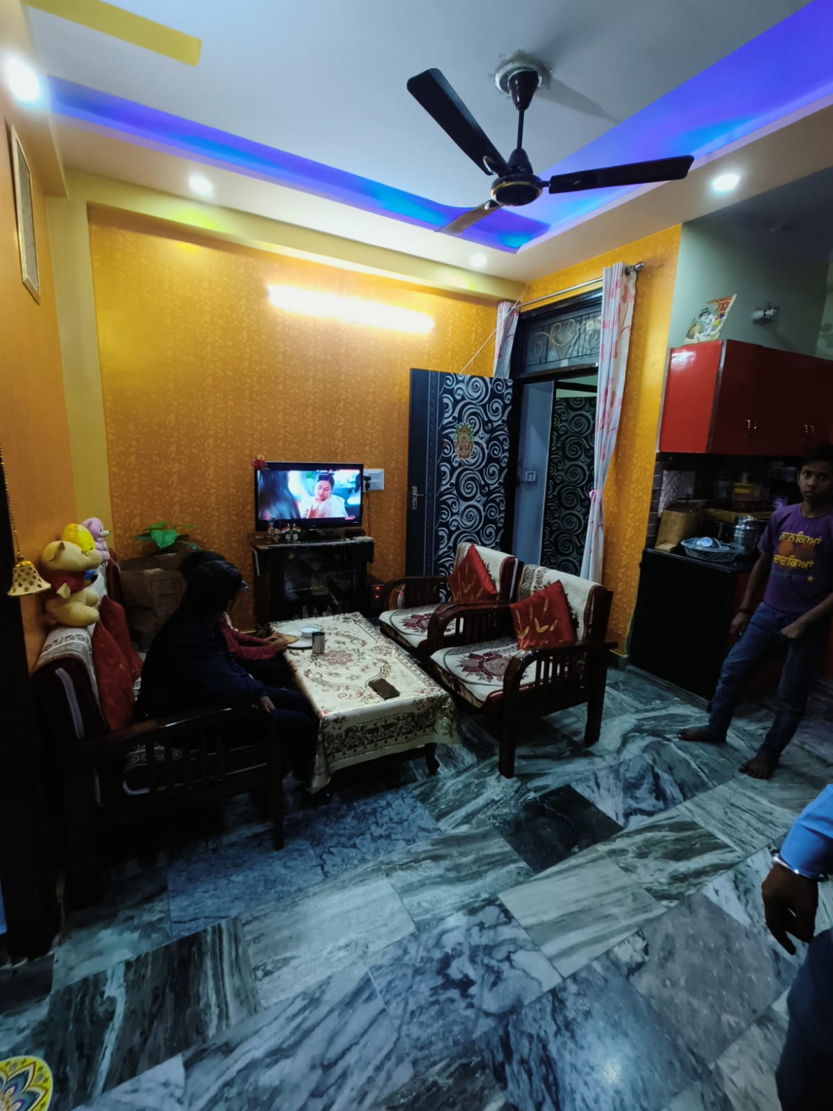 2 BHK Apartment in Mundka, Delhi