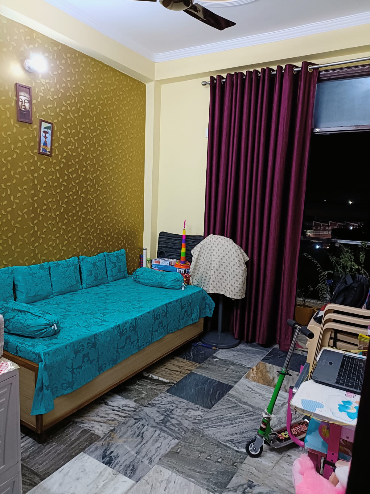 2 BHK Apartment in Mundka, Delhi