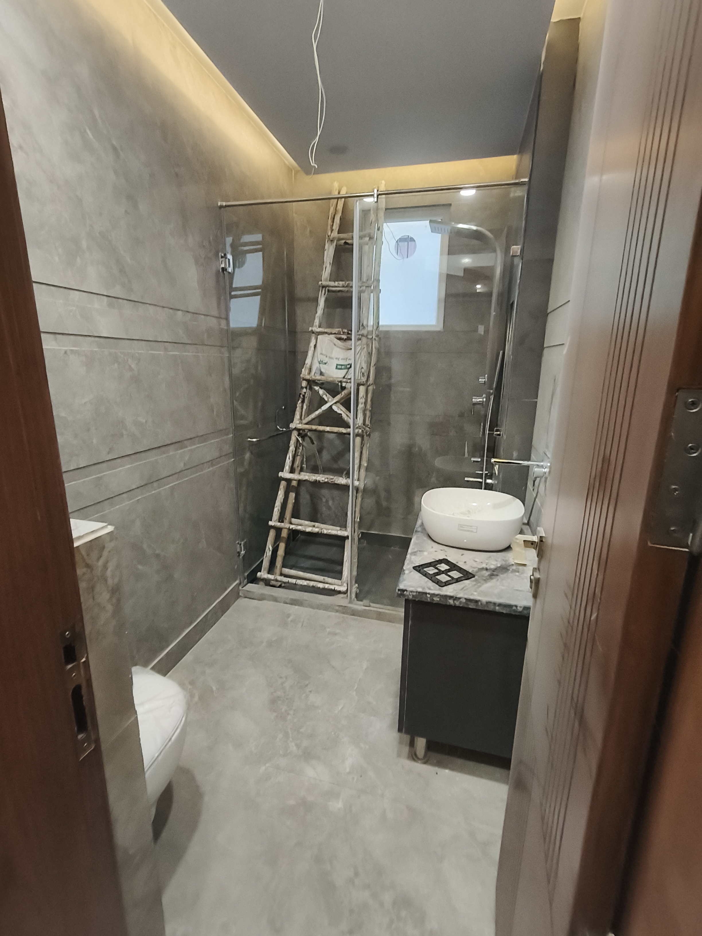 3 BHK Independent Builder Floor in Paschim Enclave, Delhi