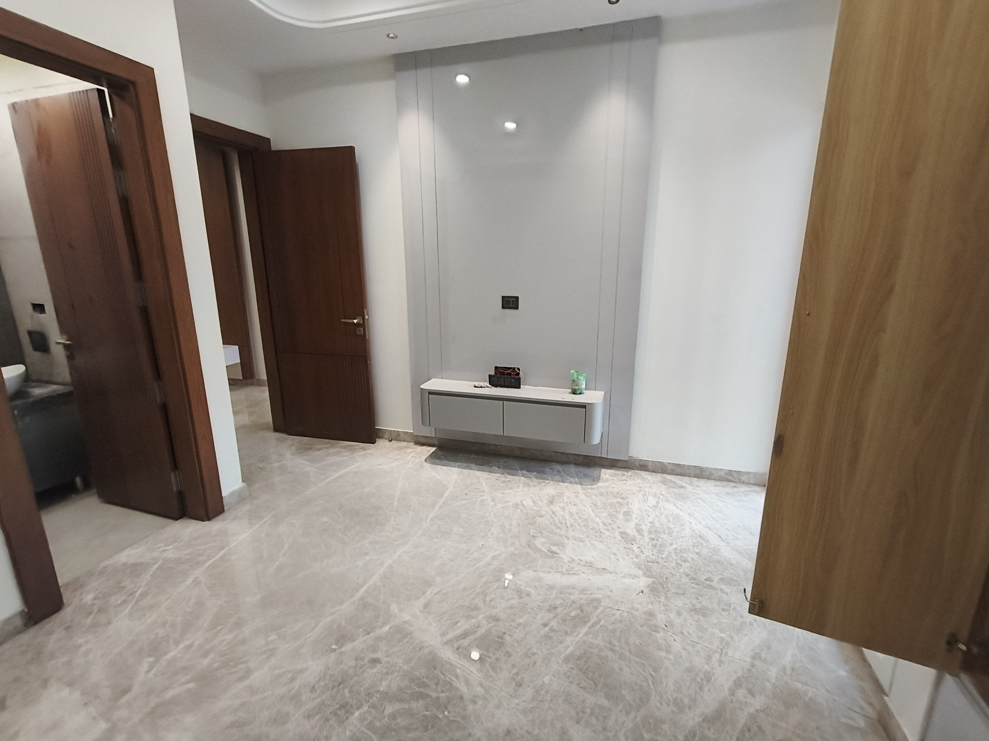 3 BHK Independent Builder Floor in Paschim Enclave, Delhi