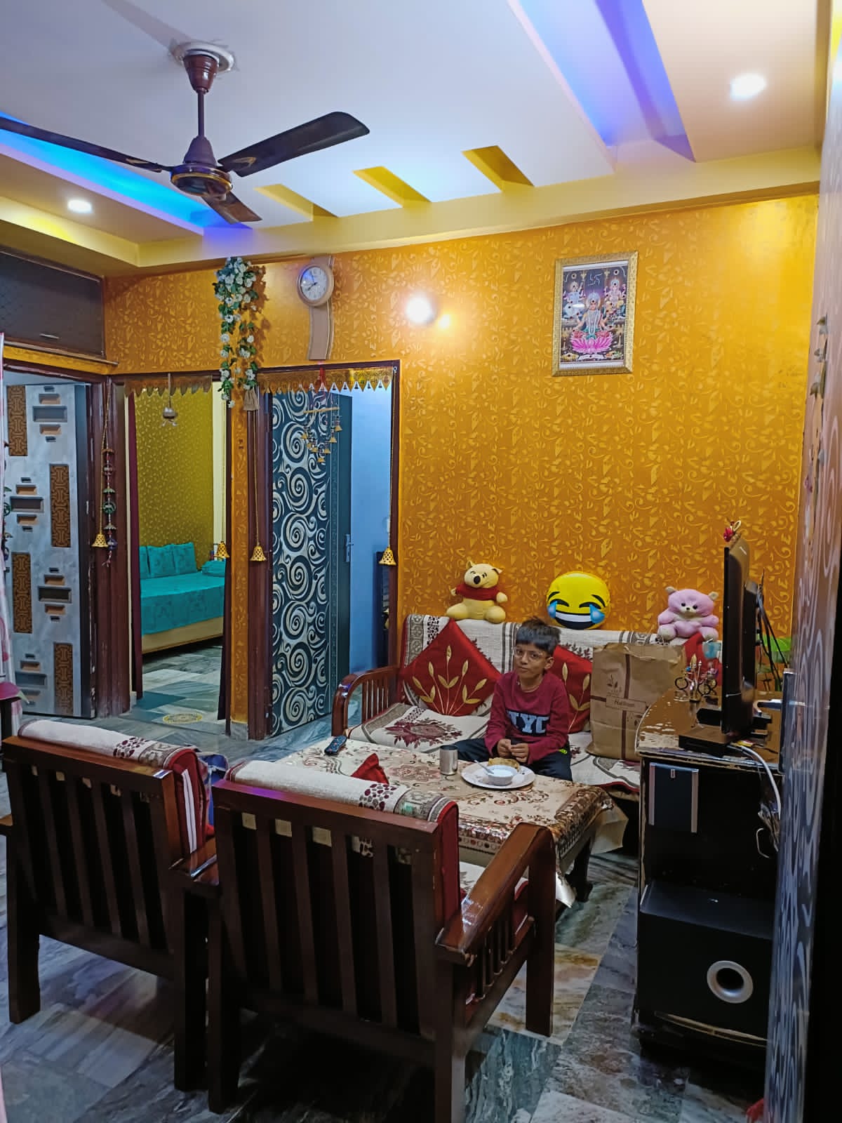 2 BHK Apartment in Mundka, Delhi